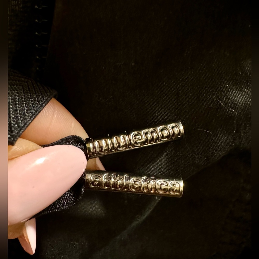 Lululemon Reversible Jacket - Picture 9 of 10